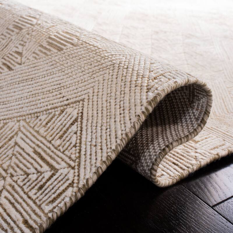 SAFAVIEH Couture Hand-knotted Kensington Nyncke Wool Rug