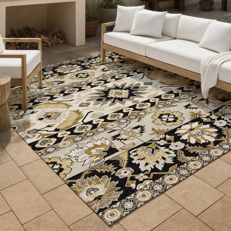Machine Washable Indoor/ Outdoor Traditional Aspen Chantille Rug - Black - 5' x 7'6"
