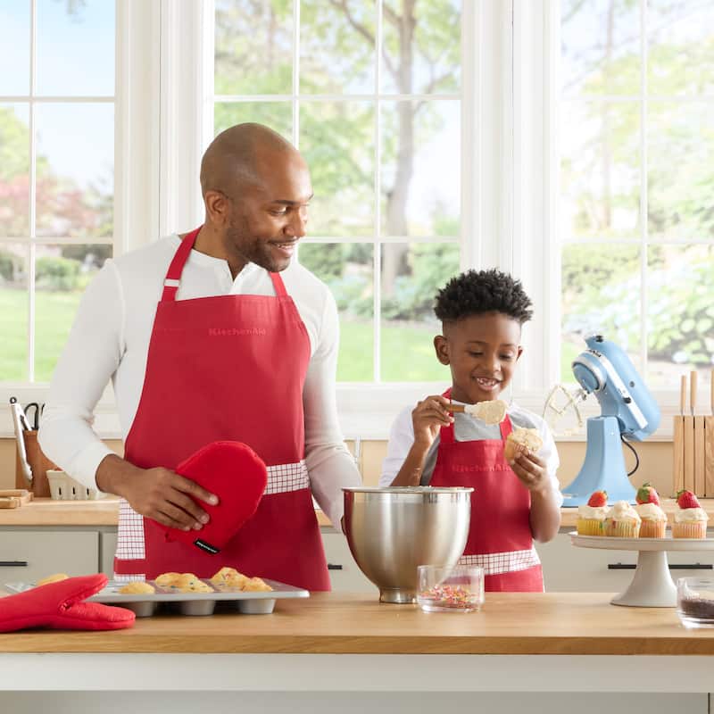 KITCHENAID Gourmet Series Gridlines Little Chef Apron, Water & Stain Resistant