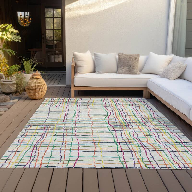 Machine Washable Indoor/ Outdoor Modern Century Chantille Rug