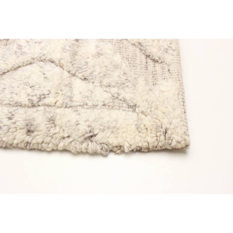 Tangier Ivory Rug 4'10" x 7'10" - 4'10 x 7'10