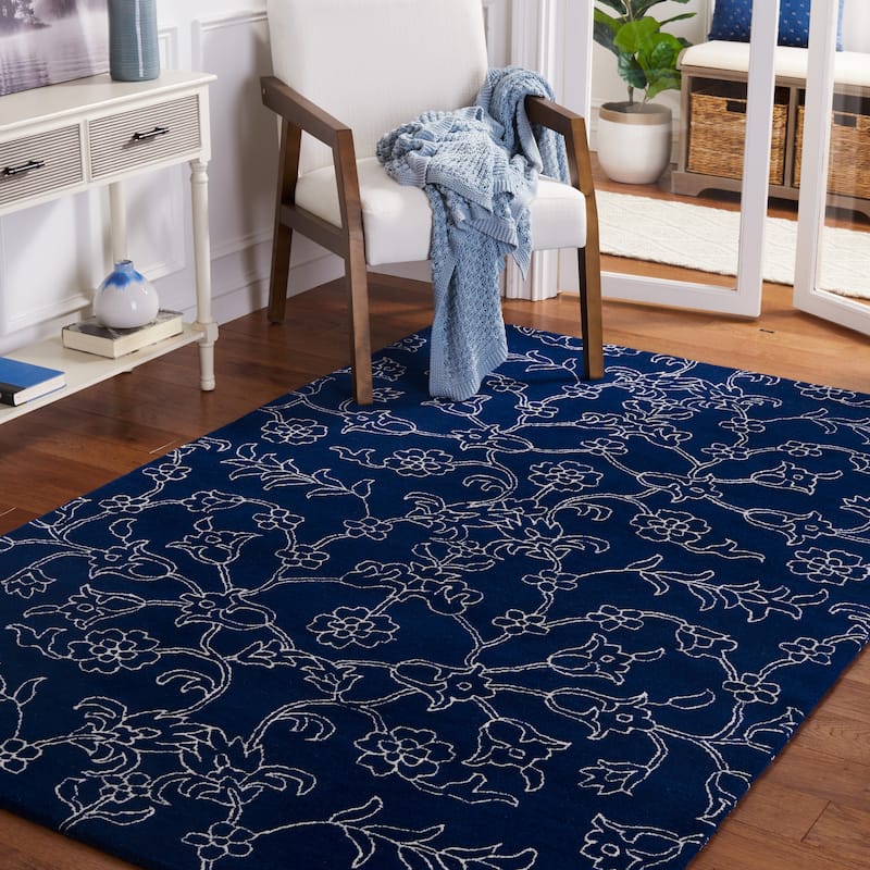 SAFAVIEH Handmade Fifth Avenue Timmie Floral New Zealand Wool - 3' x 5' - Navy/Ivory