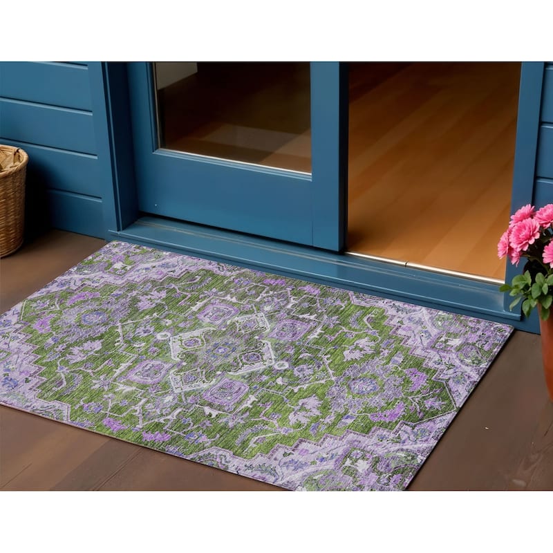 HomeRoots Oriental Traditional Rectangle Outdoor Rug - 3' x 5'