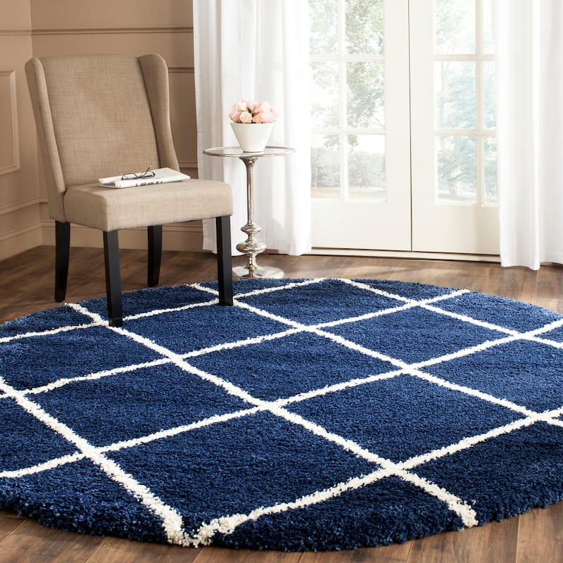 SAFAVIEH Hudson Shag Estella Diamond Trellis 2-inch Thick Rug - 7' Round - Navy/Ivory - Round