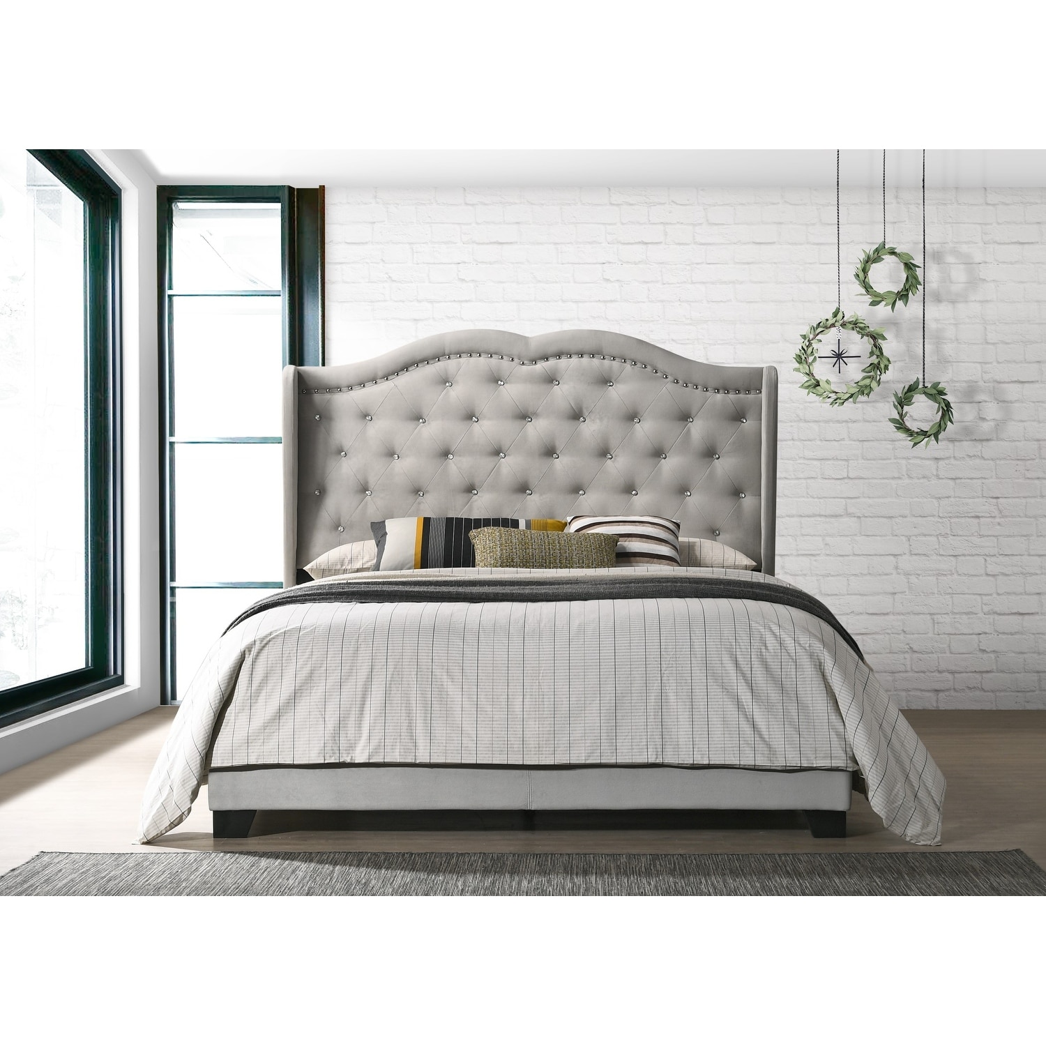 Yusuf top tufted upholstered