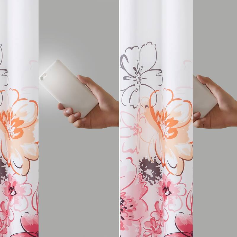 Intelligent Design Olivia Printed Lined Total Blackout Window Curtain