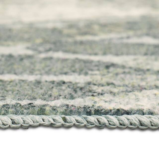 Mohawk Home Alexa Floral Medallion Area Rug