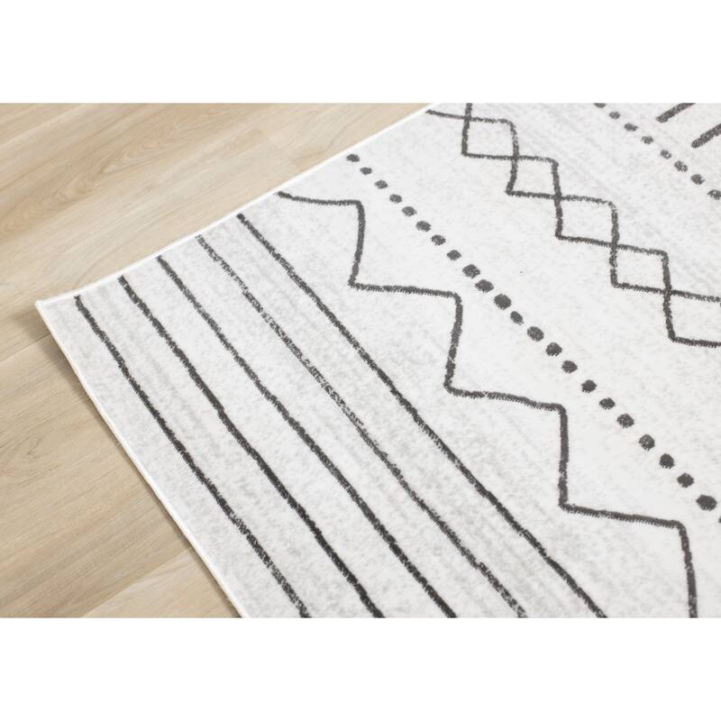 Washable Grey White Neutral Tribal Patterned Area Rug