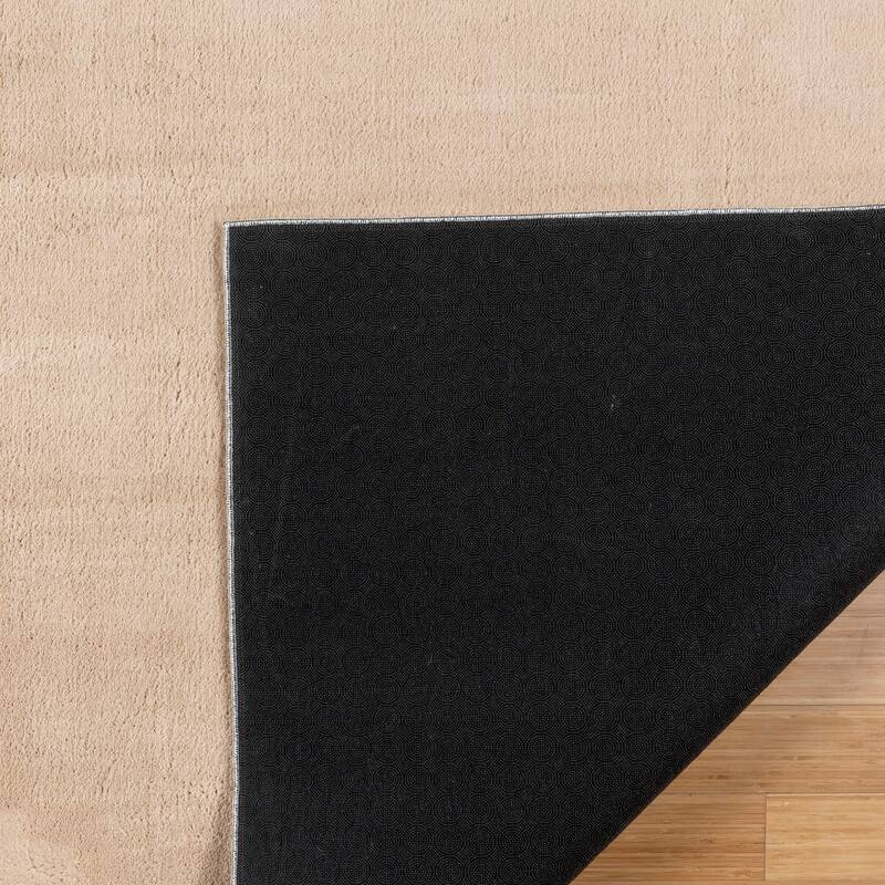 Gertmenian Cadence Tonee Plush Polyester Solid Color Non-Slip Shag Indoor Area Rug
