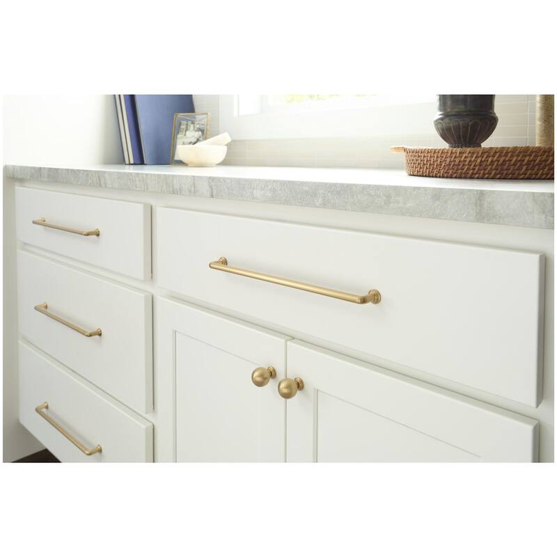 Jeffrey Alexander 387-160 Davis 6-1/4" Center to Center Handle Cabinet