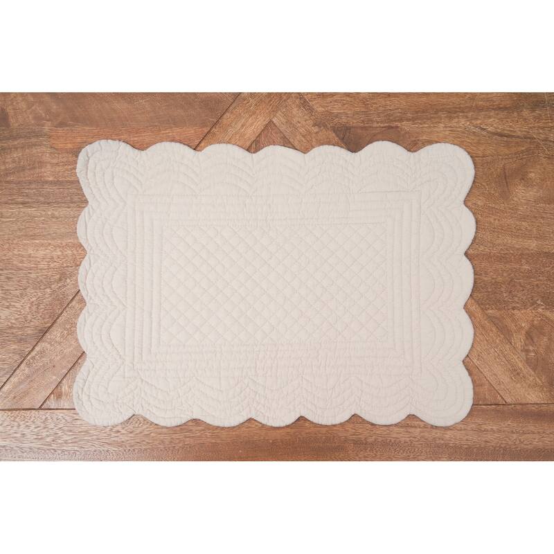 Quilted Scallop Placemat Tan Set 6