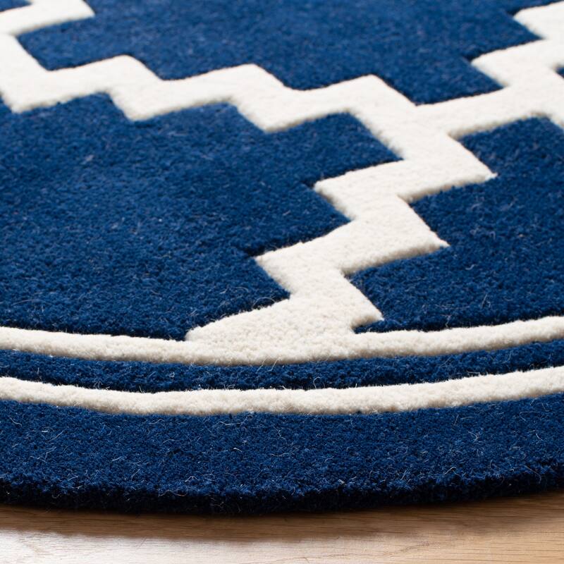 SAFAVIEH Handmade Chatham Doriane Modern Wool Rug