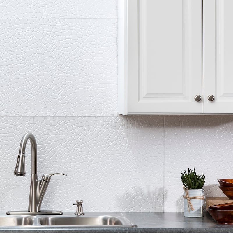 FASÄDE Safari Decorative Vinyl Backsplash Panel