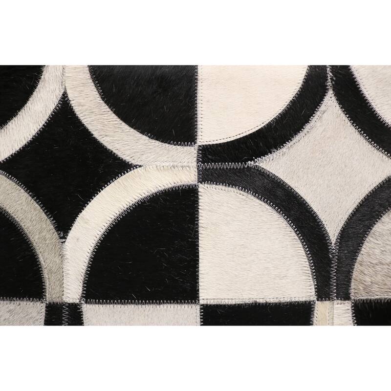 Home&Manor Badalona 16" Cowhide Leather Cube Pouf