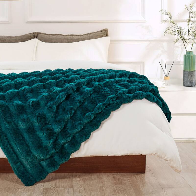Home Soft Things Tread PatternRabbit FauxFur Throw Thick Cozy Blanket