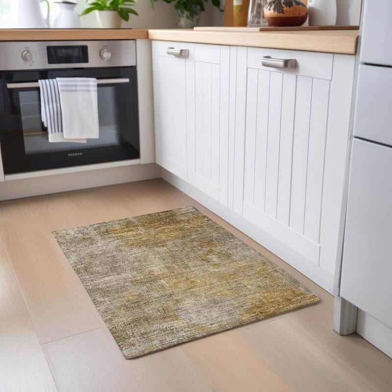 Machine Washable Indoor/ Outdoor Chantille Watercolor Ombre Rug - Beige - 1'8" x 2'6"