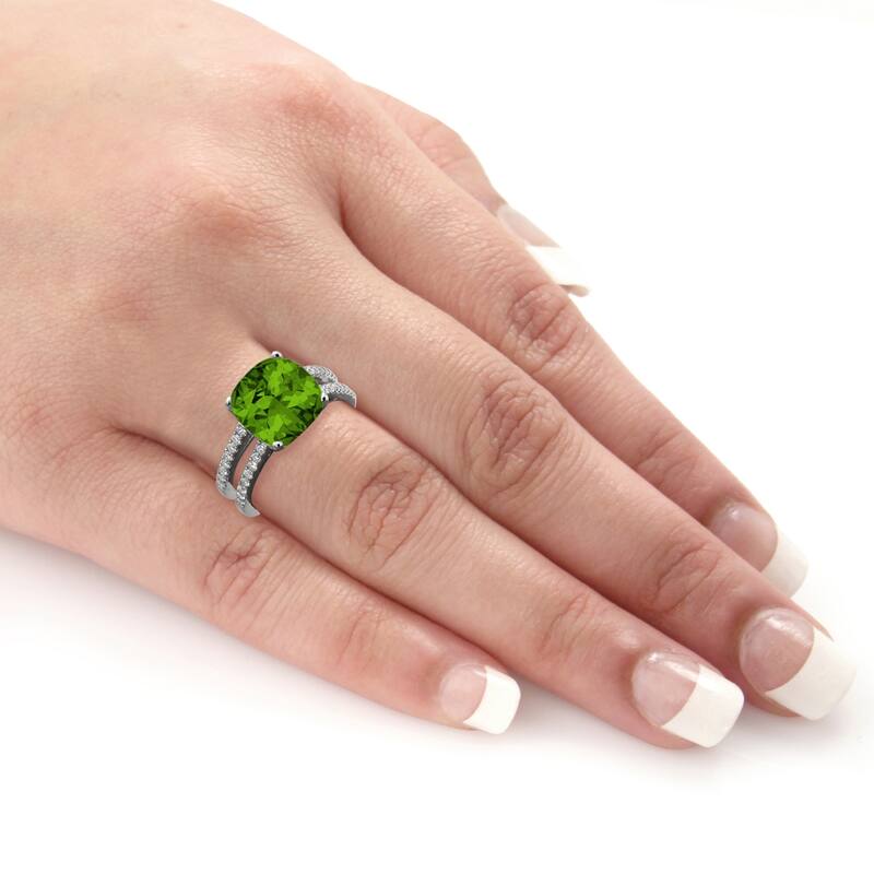 Auriya Modern 5ct Cushion-cut Peridot and Diamond Engagement Ring 1/4cttw 14k Gold
