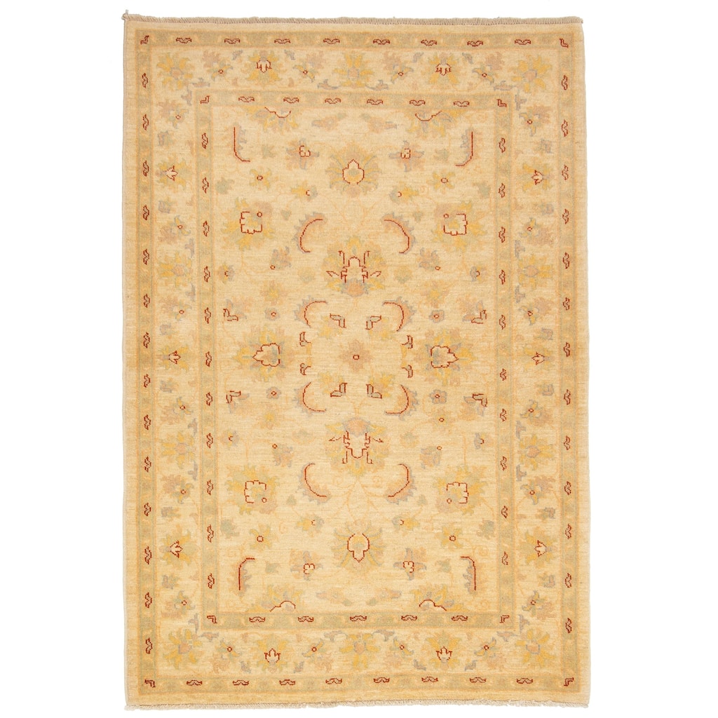 ECARPETGALLERY Hand-knotted Peshawar Oushak Ivory Wool Rug - 4'1 x 6'0