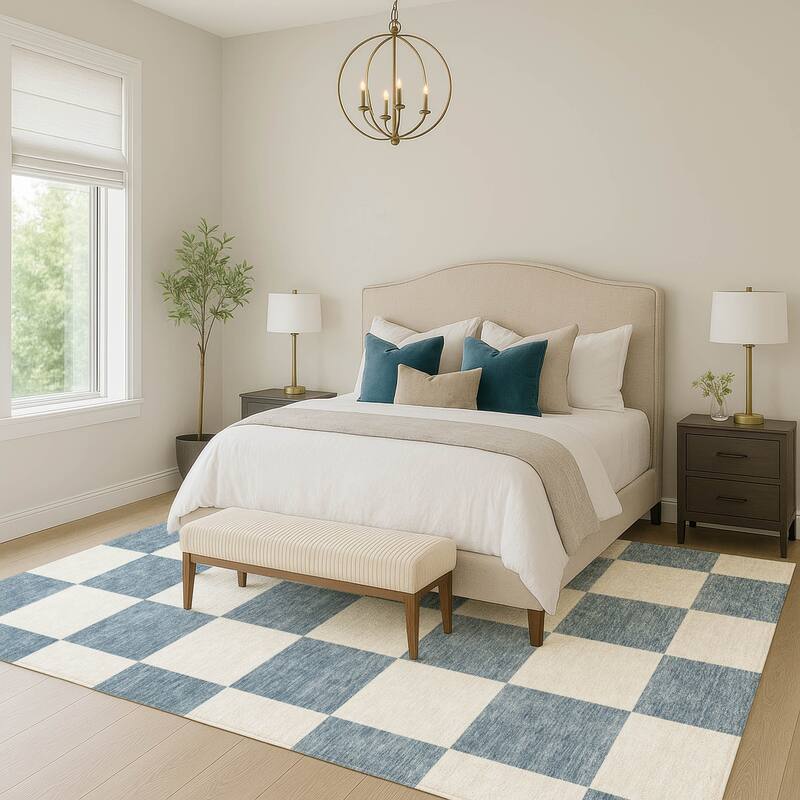 Machine Washable Indoor/ Outdoor Modern Checker Chantille Rug