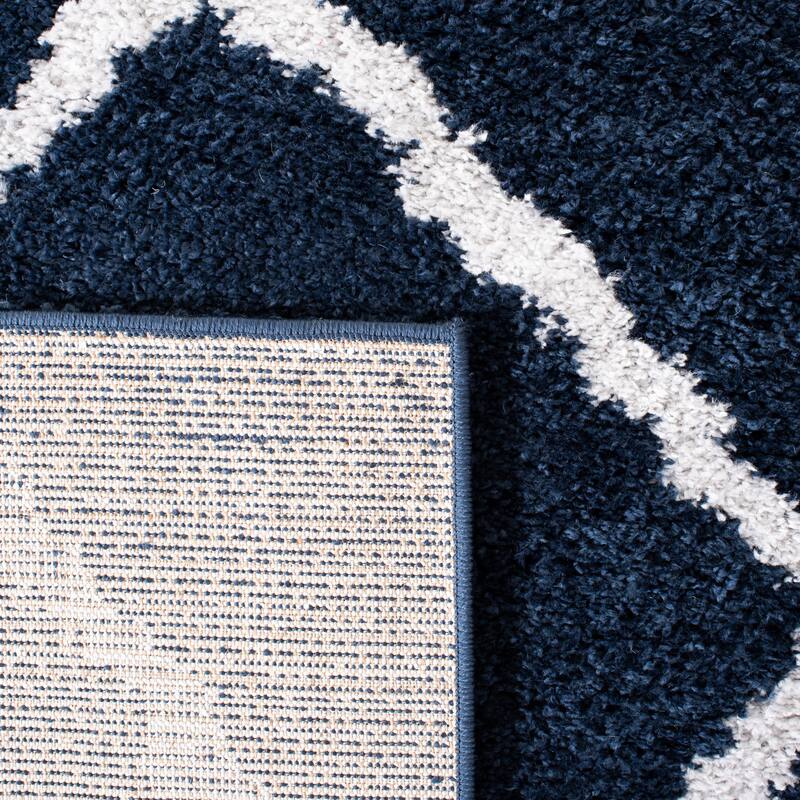 SAFAVIEH August Shag Friedrika Trellis 1.25-inch Thick Rug