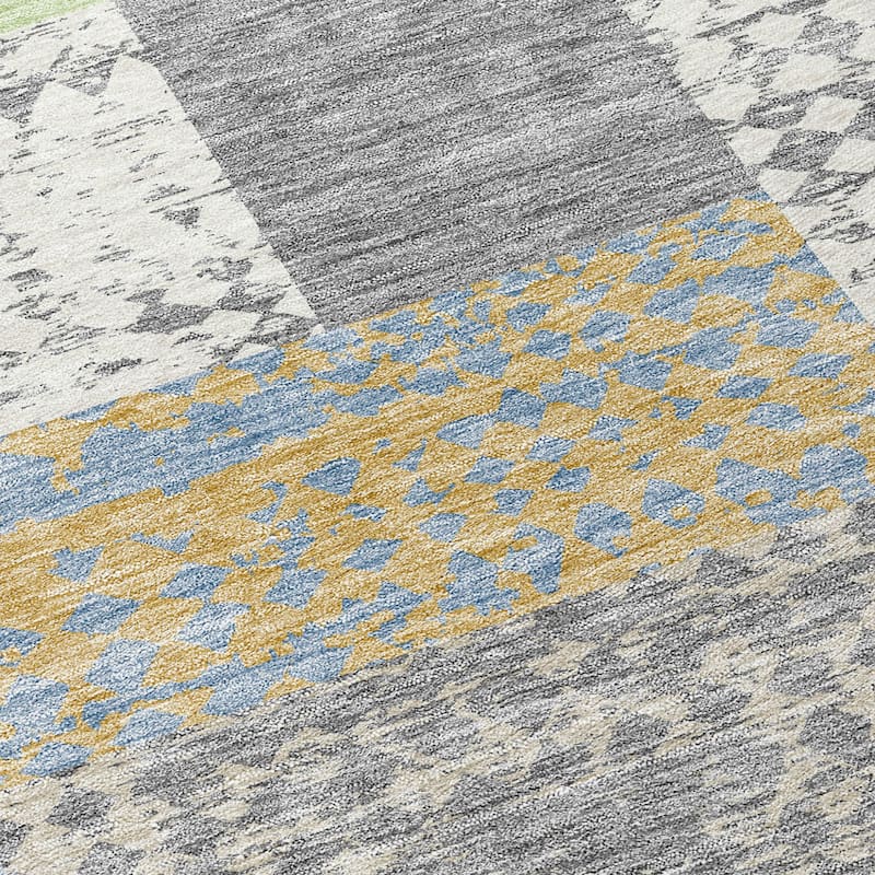 HomeRoots Geometric Transitional Rectangle Outdoor Rug