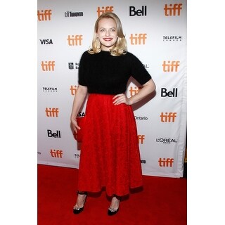 Shop Elisabeth Moss At Arrivals For The Square Premiere At Toronto