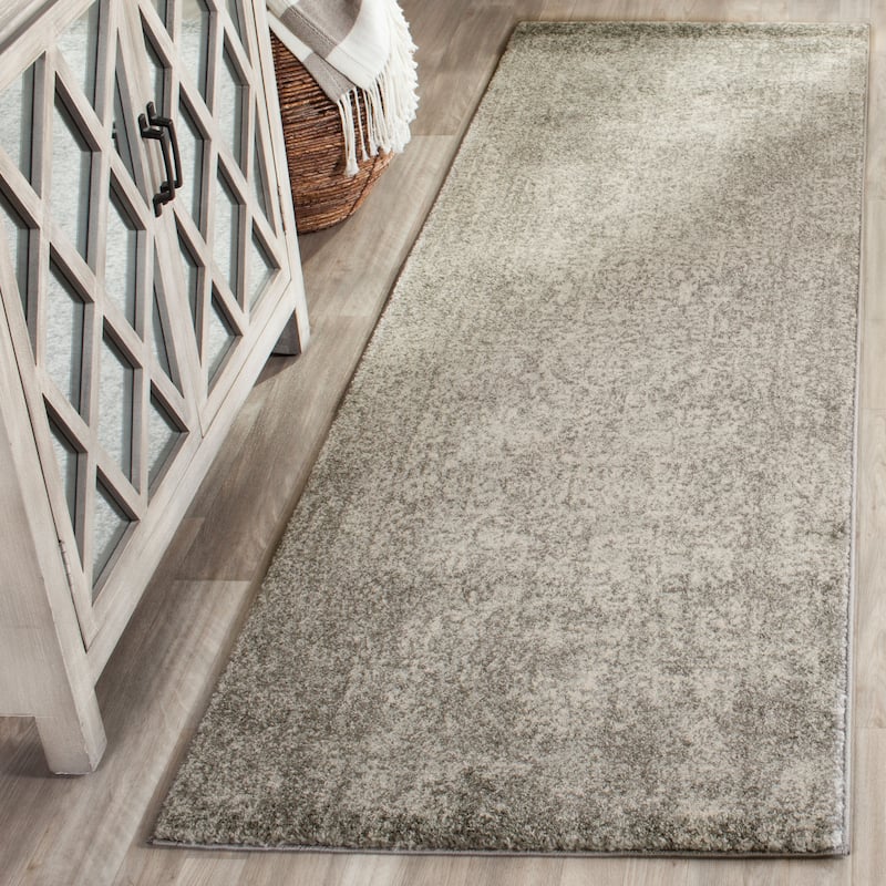 SAFAVIEH Evoke Quinn Vintage Distressed Rug - 2'2" x 11' Runner - Silver/Ivory - Runner
