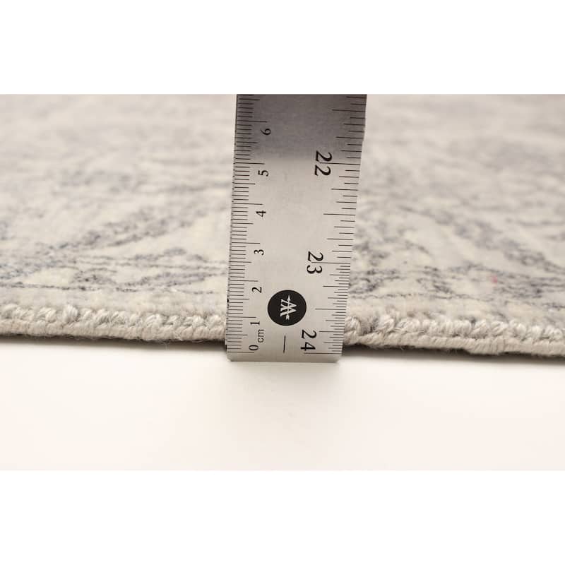 ECARPETGALLERY Hand-knotted Heritage Grey Silk, Wool Rug - 2' 7" x 8' 7"