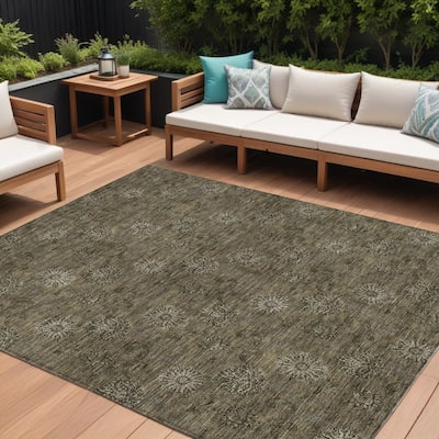 HomeRoots Floral Transitional Rectangle Outdoor Rug