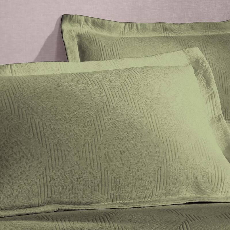 Superior Victory Cotton Matelasse Jacquard Medallion Scroll Bedspread Set