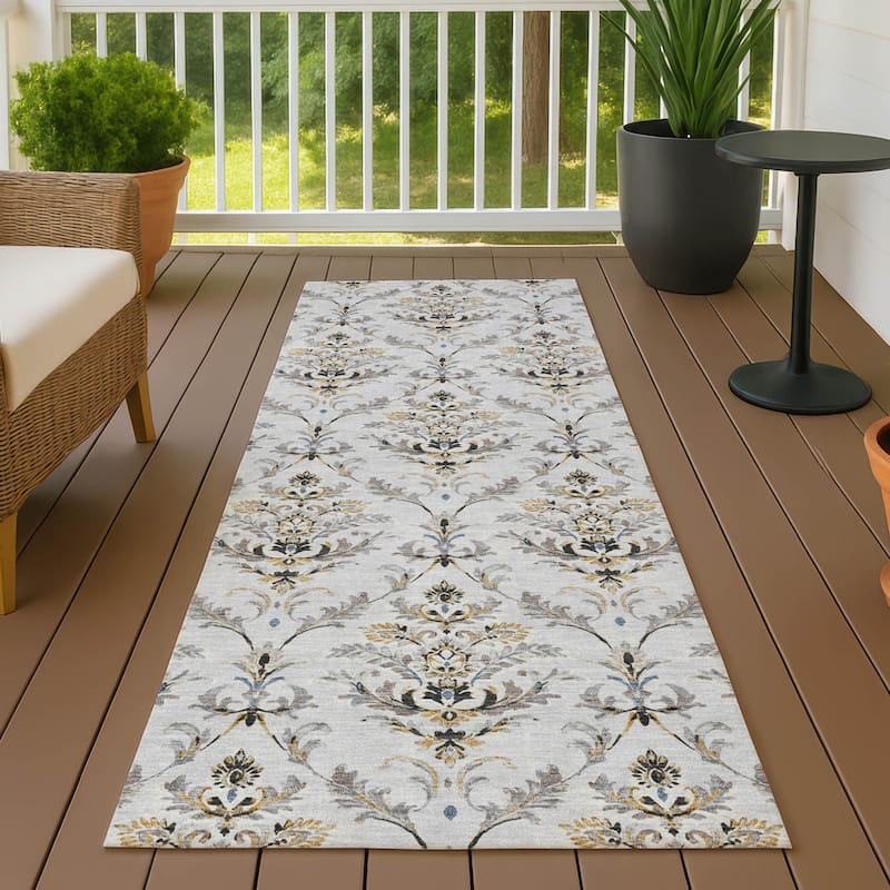 Machine Washable Indoor/ Outdoor Traditional Marrakesh Chantille Rug - Silver - 2'3" x 7'6"