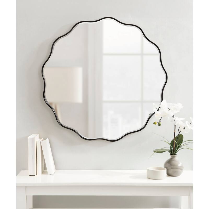 Kate and Laurel Viona Round Scalloped Mirror