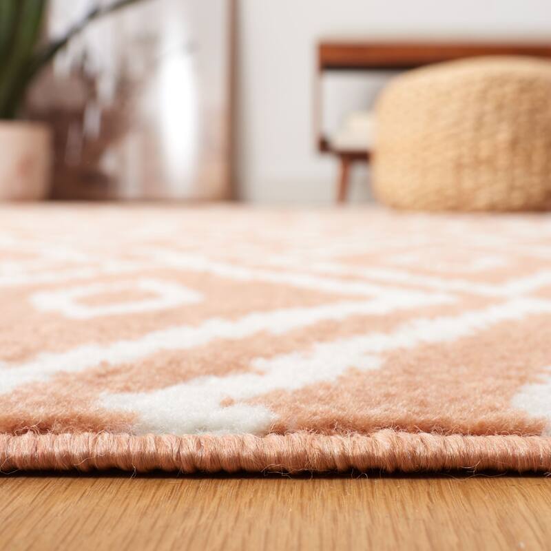 SAFAVIEH Pyramid Whitney Boho Geometric Rug
