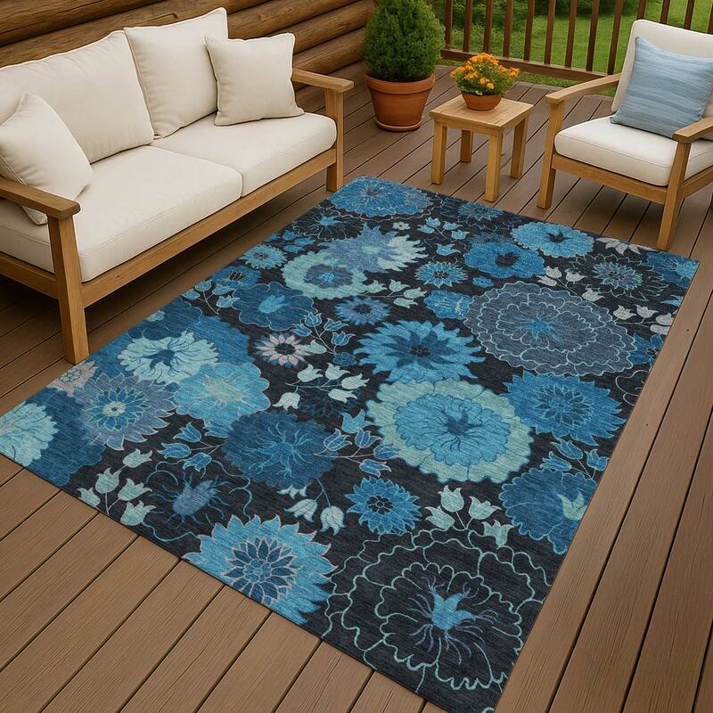 Machine Washable Indoor/ Outdoor Modern Floral Chantille Rug
