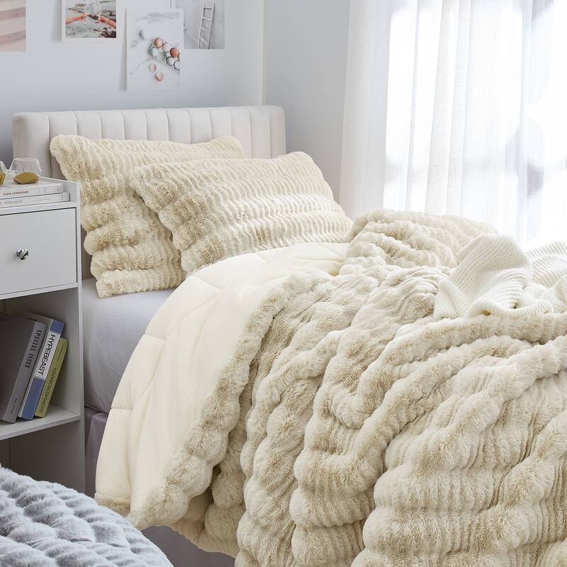 Chunky Bunny Peak of Cozy - Coma Inducer® Comforter - Natural Beige