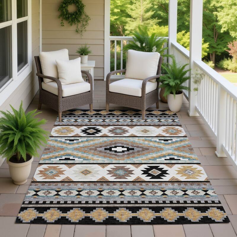 Machine Washable Indoor/ Outdoor Modern Ottawa Chantille Rug