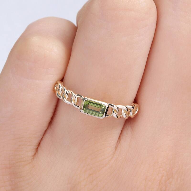 Miadora 10k Yellow Gold Peridot Stackable Link Ring