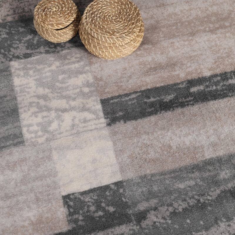 Superior Rockwood Modern Geometric Washable Indoor Runner or Area Rug