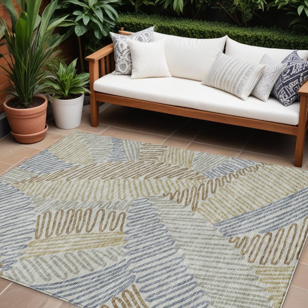 HomeRoots Floral Transitional Rectangle Outdoor Rug