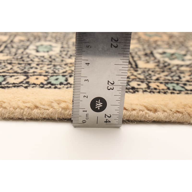 ECARPETGALLERY Hand-knotted Finest Peshawar Bokhara Beige Wool Rug - 4'1 x 5'10