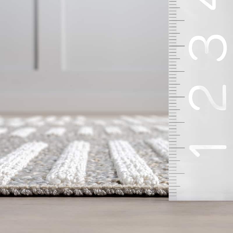 Nuloom Janiya Abstract Hexagon Machine Washable Area Rug
