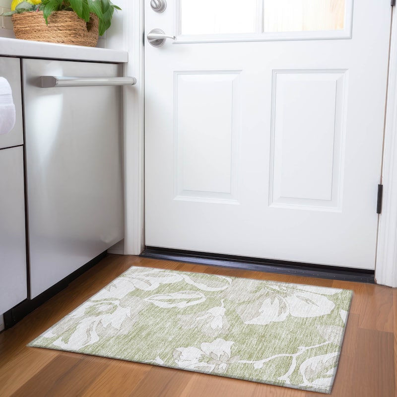 Machine Washable Indoor/ Outdoor Chantille Floral Rug