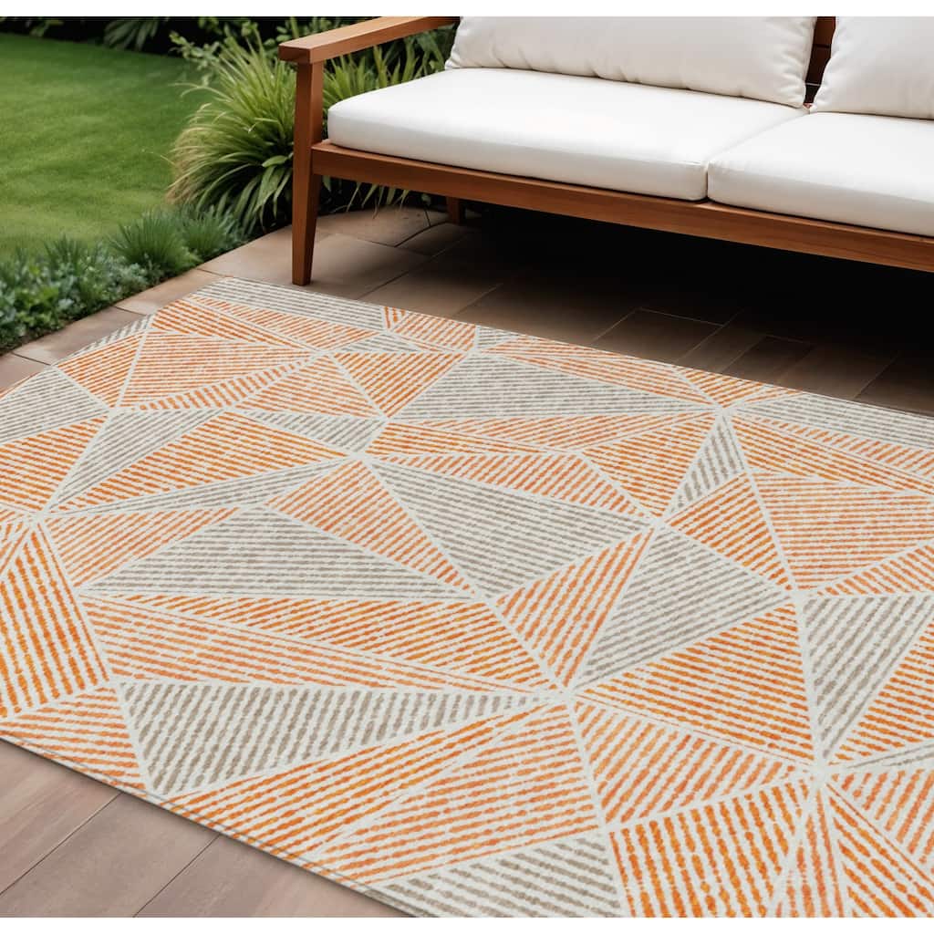 HomeRoots Geometric Transitional Rectangle Outdoor Rug