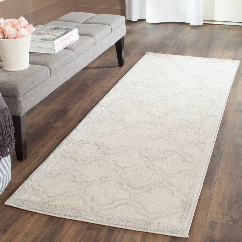 SAFAVIEH, Amherst Doraline Modern Rug - 2'3" x 7' Runner - Ivory/Light Grey