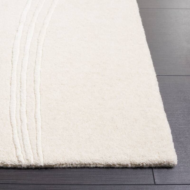 SAFAVIEH Handmade Soho Violeta Modern Wool Rug