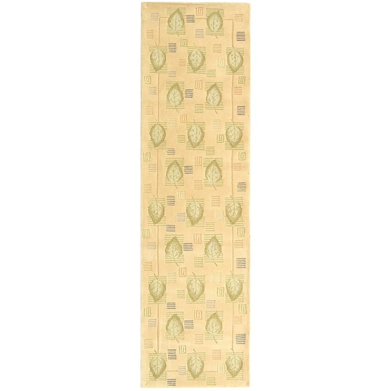 SAFAVIEH Handmade Berkeley Annetraude Botanical Wool Rug - 2' 6" x 10' - Beige - Runner