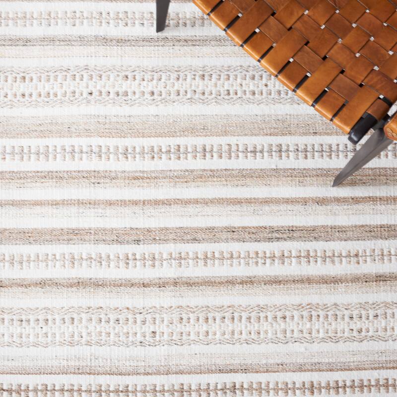 SAFAVIEH Handmade Kilim Ibone Transitional Rug