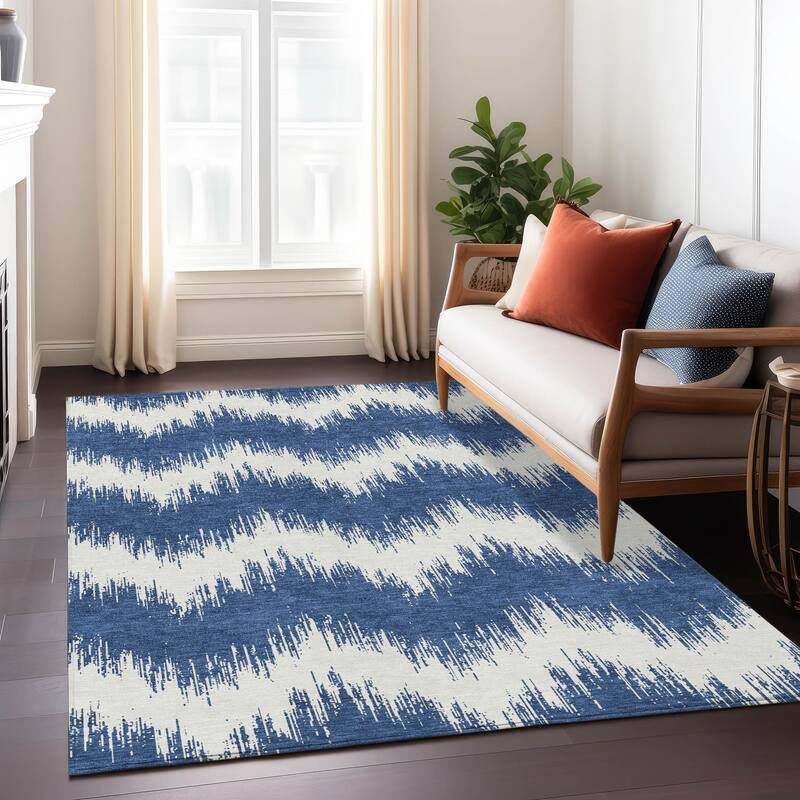 Machine Washable Indoor/ Outdoor Chantille Modern Chevron Rug