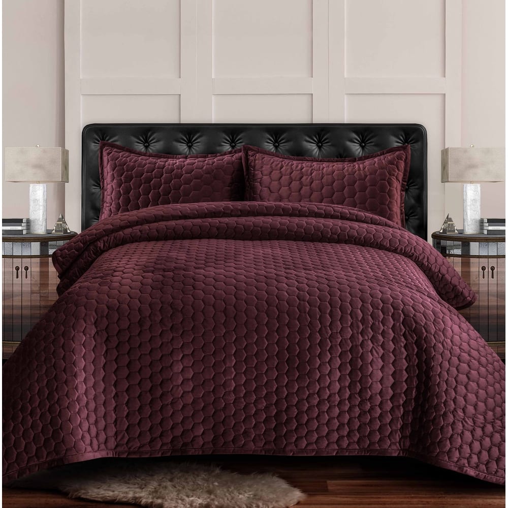 Lugano Honeycomb Velvet Oversized Solid Quilt Set
