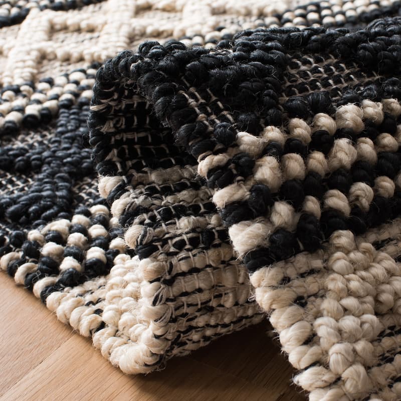 SAFAVIEH Handmade Natural Fiber Lilyana Stripe Jute Rug